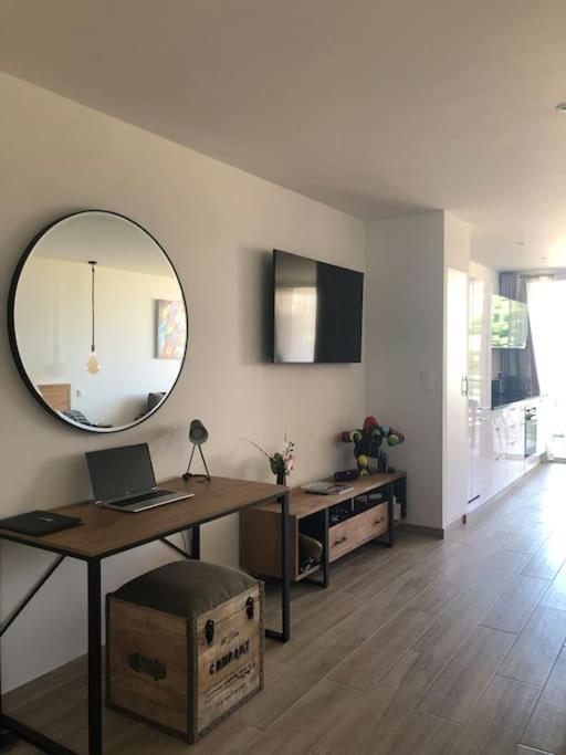 Charmant Studio Avec Vue Mer, Terrasse Anse-Marcel Exteriör bild