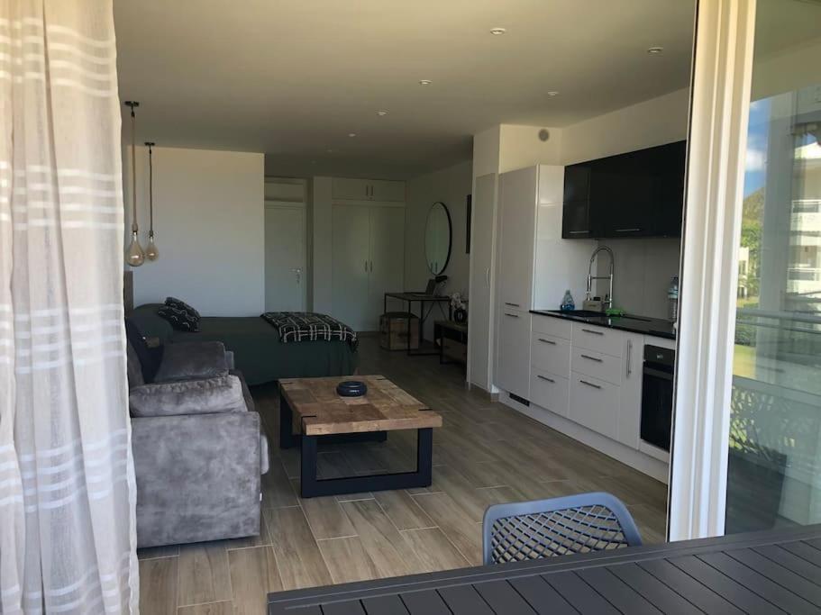 Charmant Studio Avec Vue Mer, Terrasse Anse-Marcel Exteriör bild